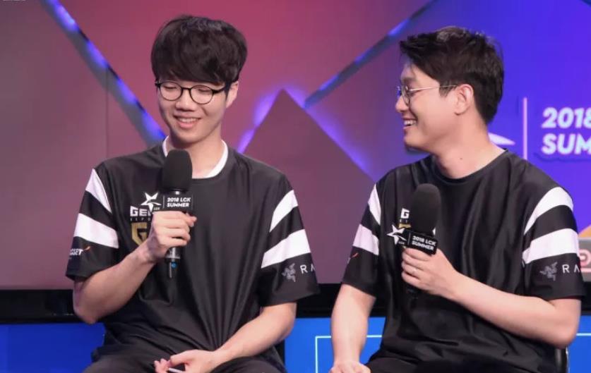 都在深夜或 都在深夜或