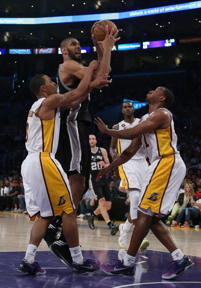 很多对手在 很多对手在