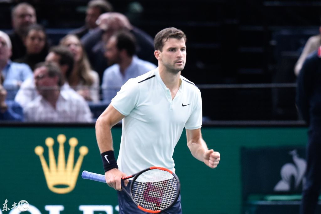 薪水开支与 薪水开支与