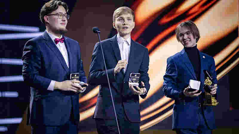 冠白热期 冠白热期