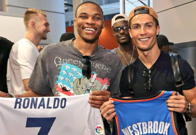 间频繁摇摆 间频繁摇摆